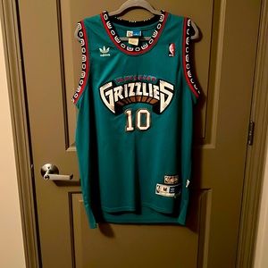 Adidas Vancouver grizzlies Mike Bibby jersey size M